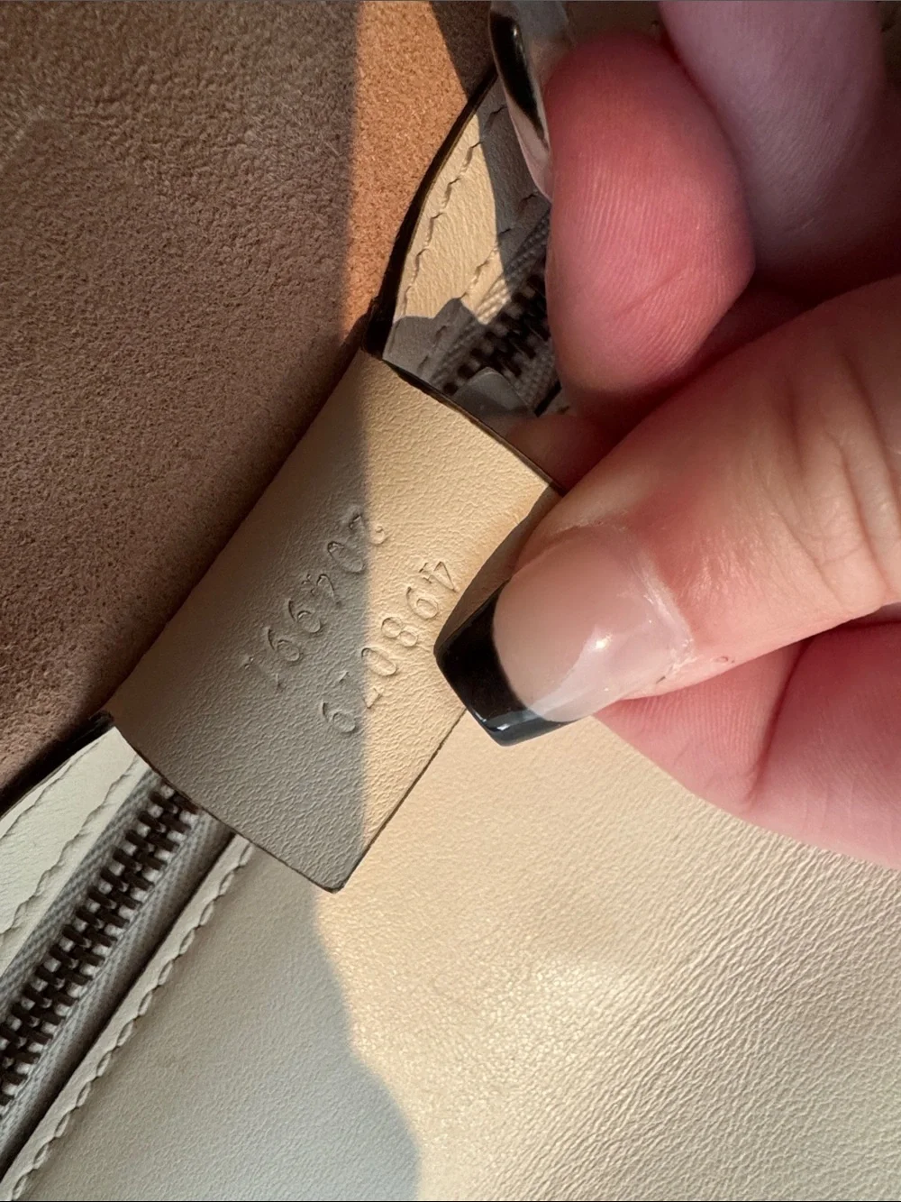 Gucci logo classic flap